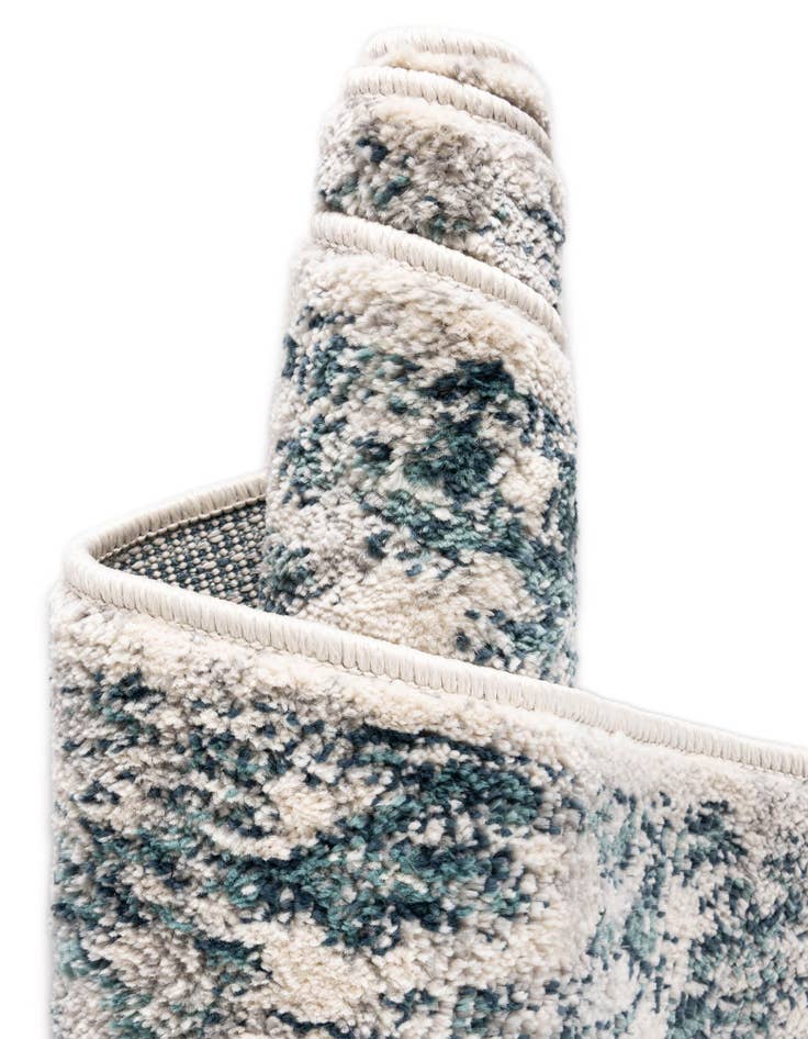 Detail image of  2' 7 x 10' Charleston Runner Rug