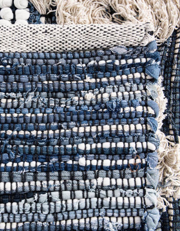 Detail image of  2' 7 x 10'  Hand Woven Cotton Chindi Runner Rug