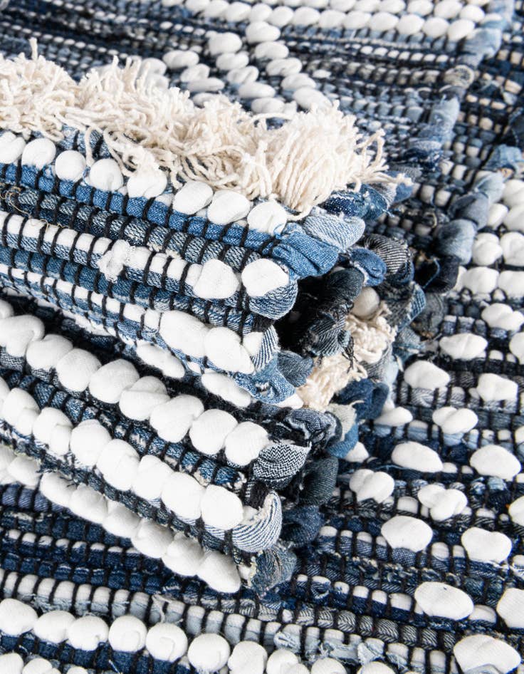 Detail image of  2' 7 x 10'  Hand Woven Cotton Chindi Runner Rug