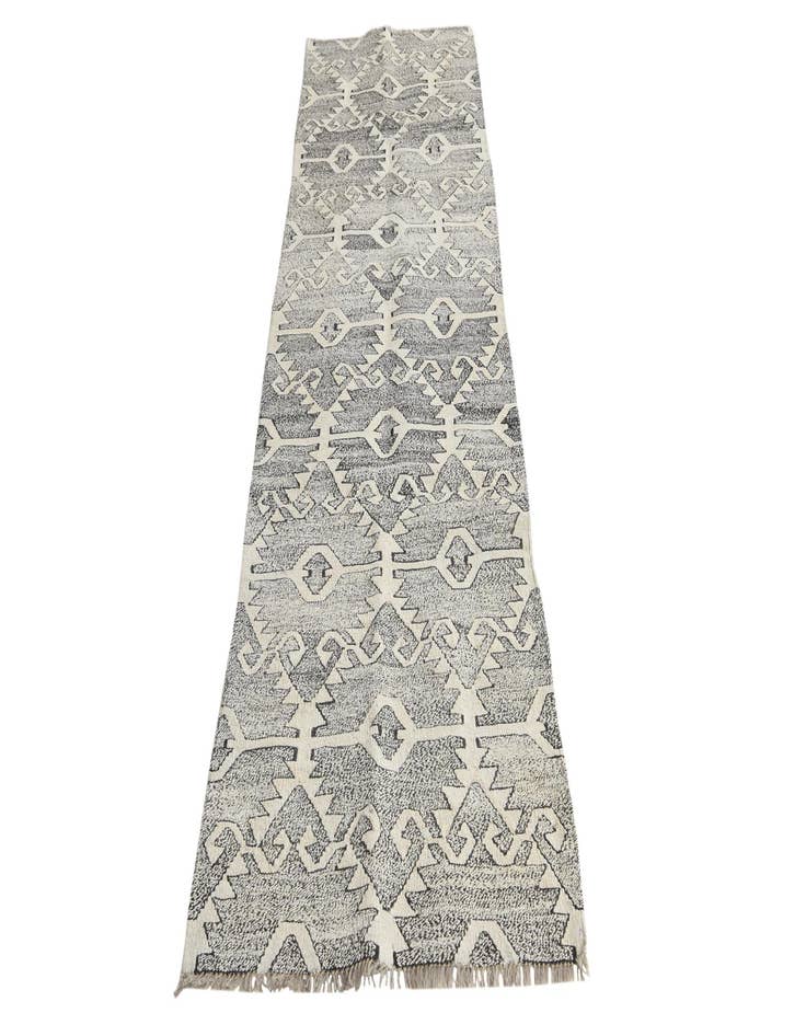 Detail image of  2' 6 x 8' 2  Hand Woven Darya Wool Runner Rug