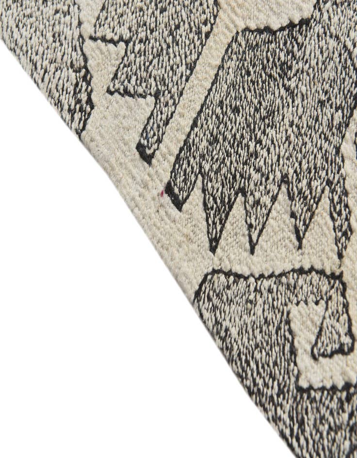 Detail image of  2' 6 x 8' 2  Hand Woven Darya Wool Runner Rug