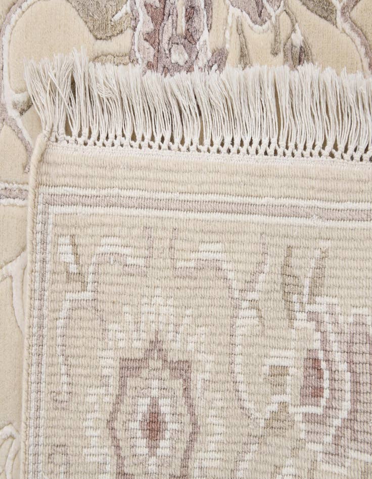 Detail image of  2' 7 x 9' 7  Hand Knotted Darya Wool Runner Rug