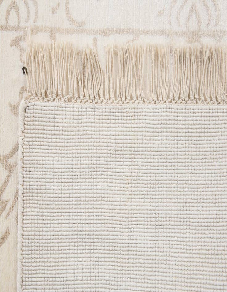 Detail image of  2' 8 x 9' 11  Hand Knotted Darya Wool Runner Rug