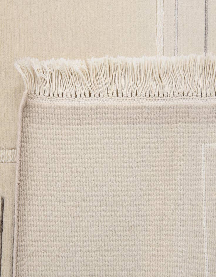 Detail image of  2' 7 x 9' 7  Hand Knotted Darya Wool Runner Rug