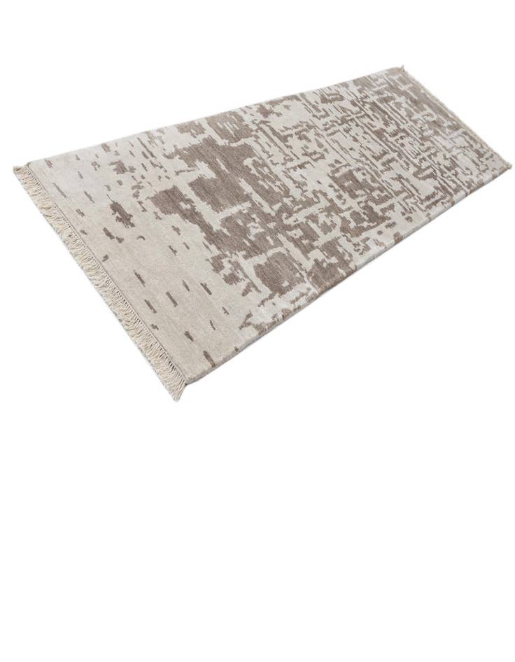 Detail image of  2' 8 x 9' 10  Hand Knotted Darya Wool Runner Rug