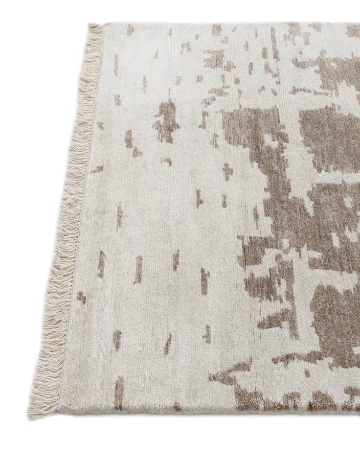Detail image of  2' 8 x 9' 10  Hand Knotted Darya Wool Runner Rug