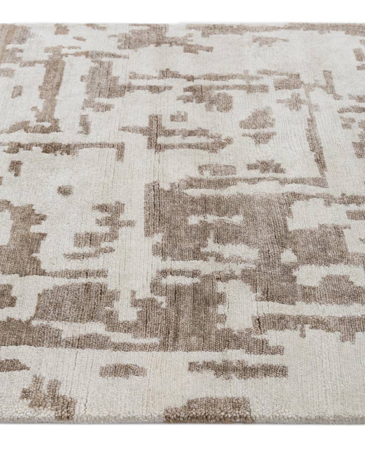 Detail image of  2' 8 x 9' 10  Hand Knotted Darya Wool Runner Rug