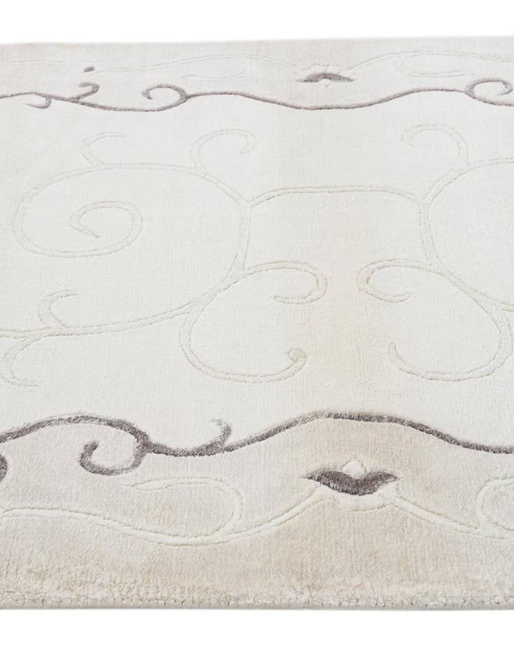 Detail image of  2' 8 x 9' 9  Hand Knotted Darya Wool Runner Rug