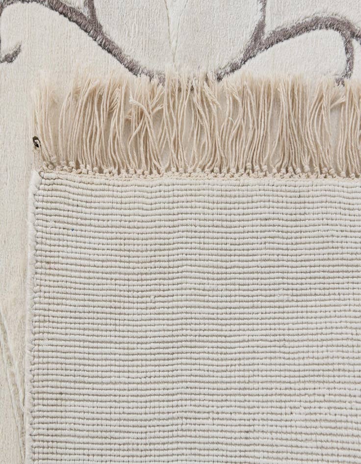 Detail image of  2' 8 x 9' 9  Hand Knotted Darya Wool Runner Rug