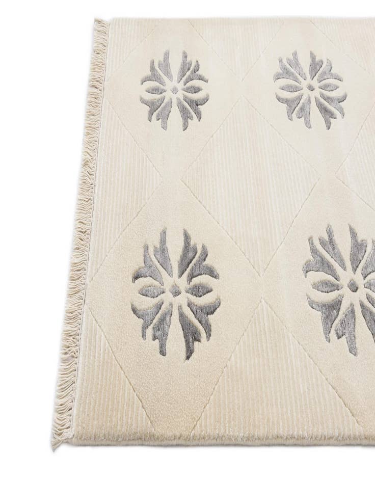 Detail image of  2' 8 x 13' 7  Hand Knotted Darya Wool Runner Rug