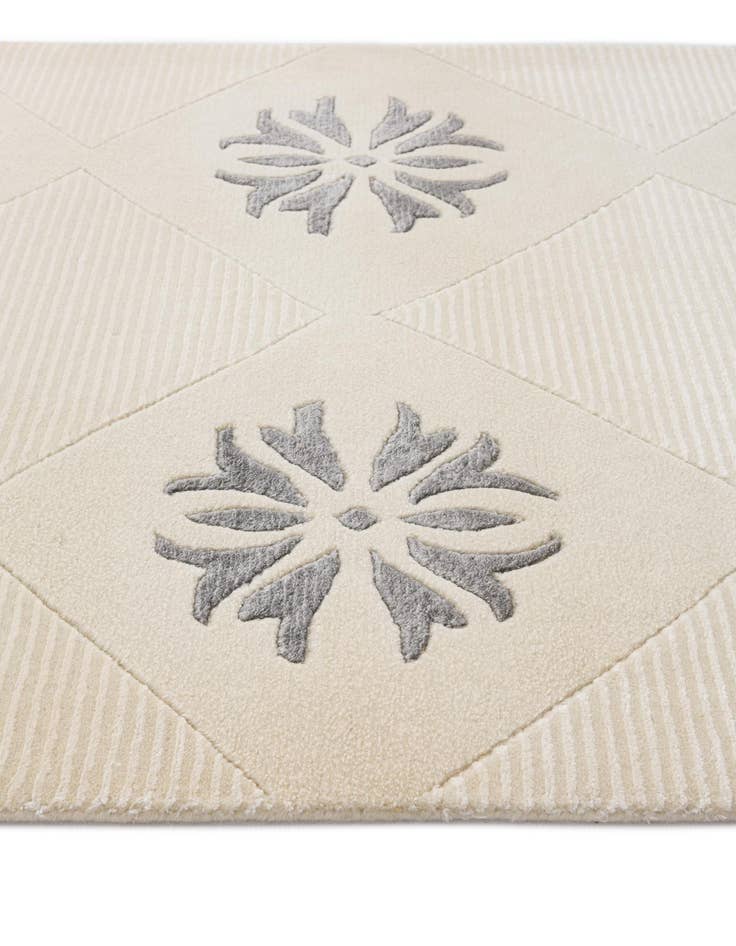 Detail image of  2' 8 x 13' 7  Hand Knotted Darya Wool Runner Rug