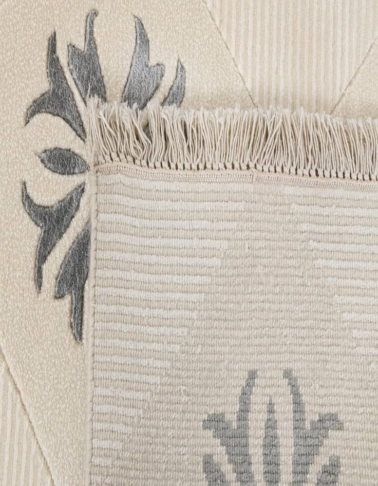 Detail image of  2' 8 x 13' 7  Hand Knotted Darya Wool Runner Rug