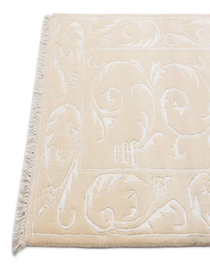 Detail image of  2' 7 x 13' 3  Hand Knotted Darya Wool Runner Rug