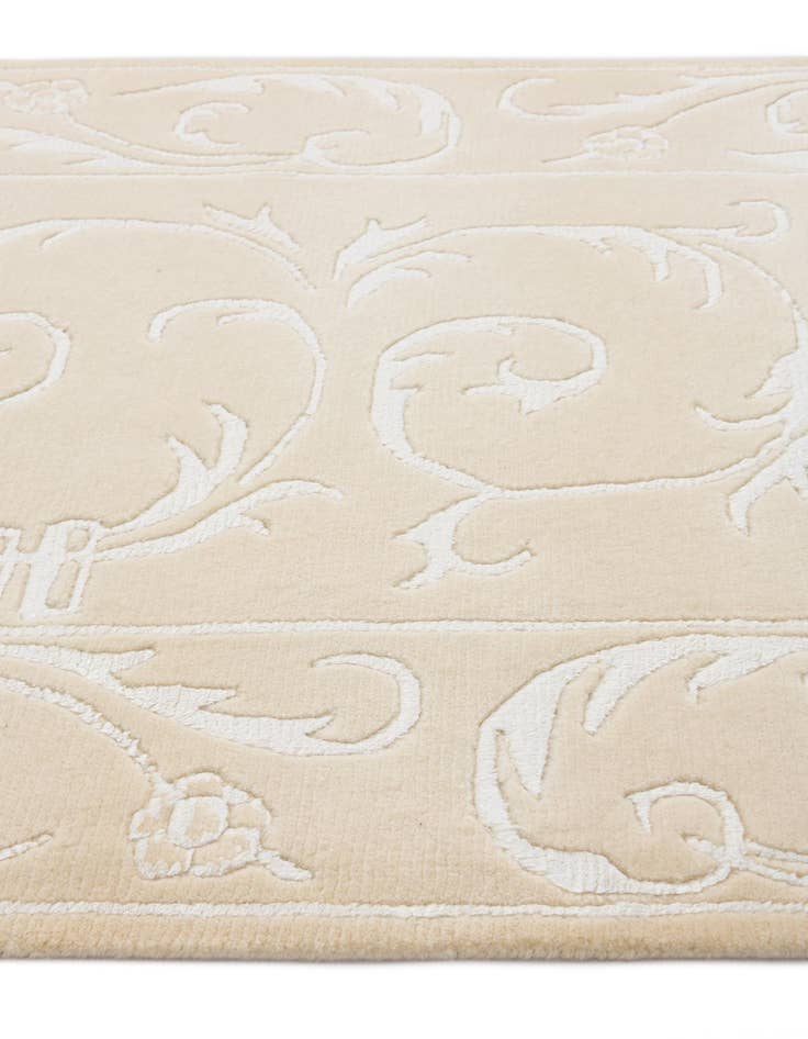 Detail image of  2' 7 x 13' 3  Hand Knotted Darya Wool Runner Rug