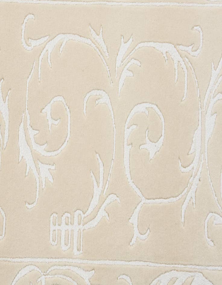 Detail image of  2' 7 x 13' 3  Hand Knotted Darya Wool Runner Rug