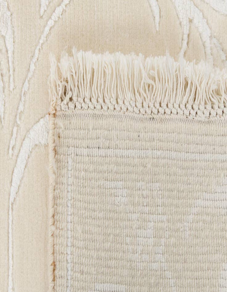 Detail image of  2' 7 x 13' 3  Hand Knotted Darya Wool Runner Rug