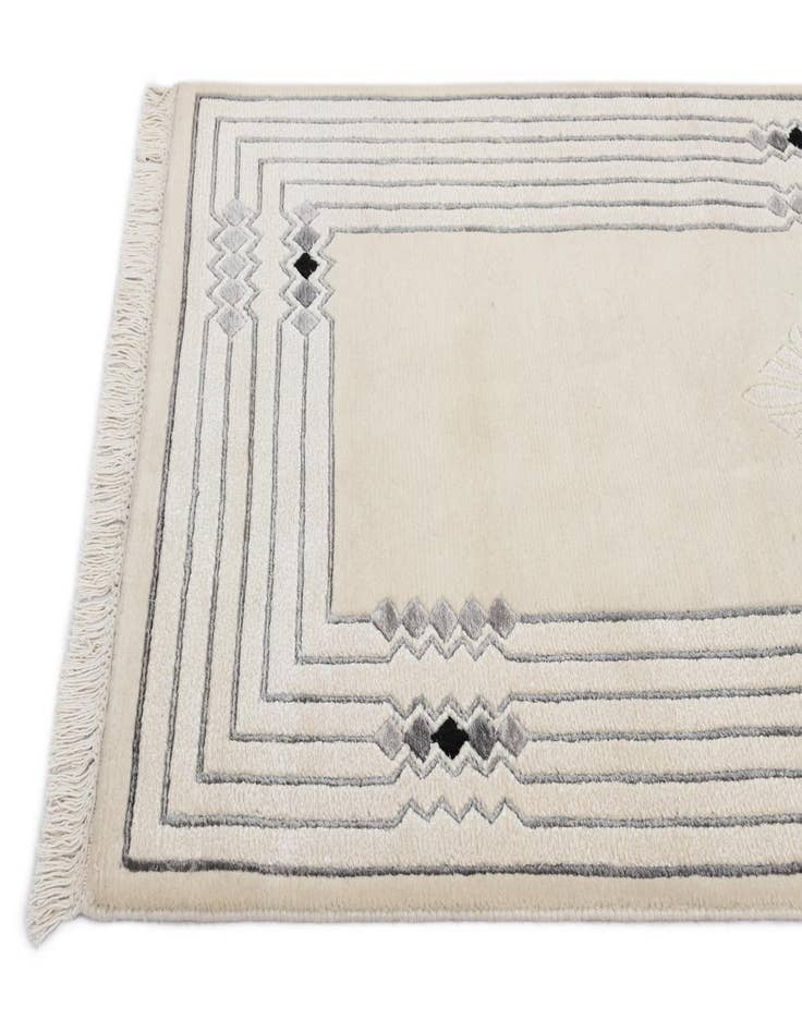 Detail image of  2' 7 x 12' 10  Hand Knotted Darya Wool Runner Rug
