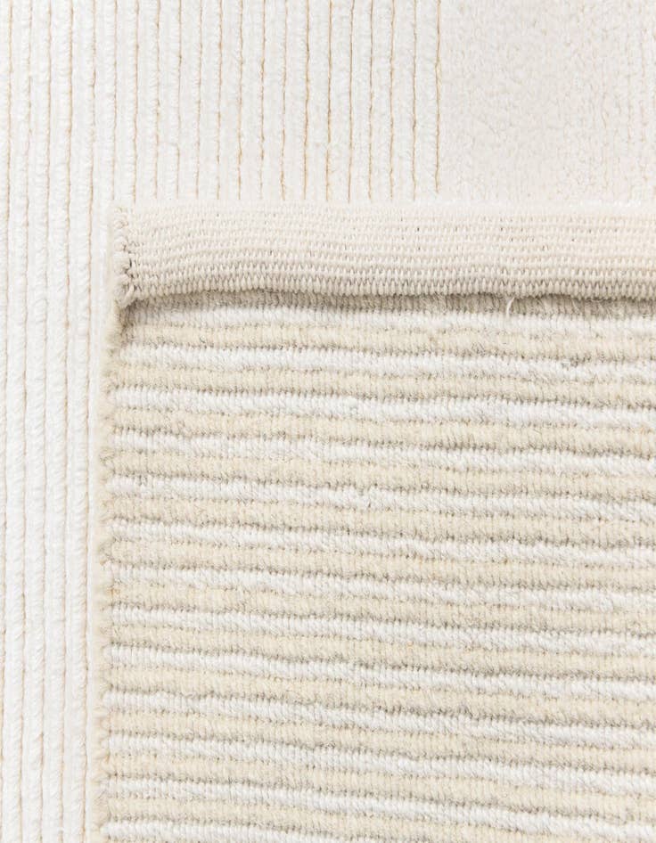 Detail image of  2' 8 x 9' 9  Hand Knotted Darya Wool Runner Rug