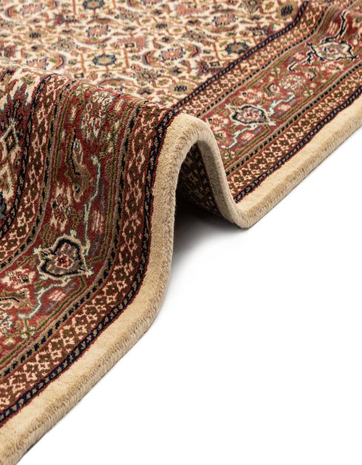 Detail image of  5' 2 x 11'  Hand Knotted Farahan Wool Runner Rug