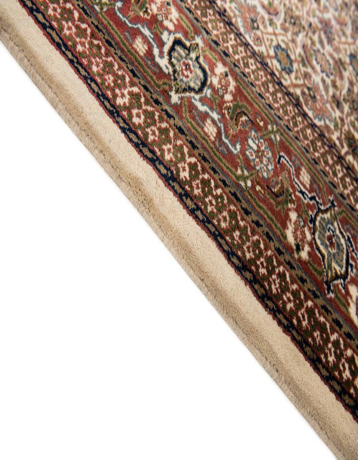 Detail image of  5' 4 x 11' 5  Hand Knotted Farahan Wool Runner Rug