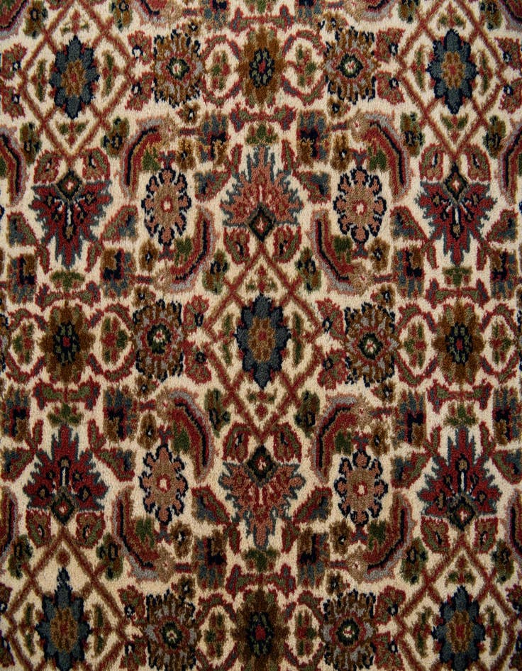 Detail image of  5' 4 x 11' 5  Hand Knotted Farahan Wool Runner Rug