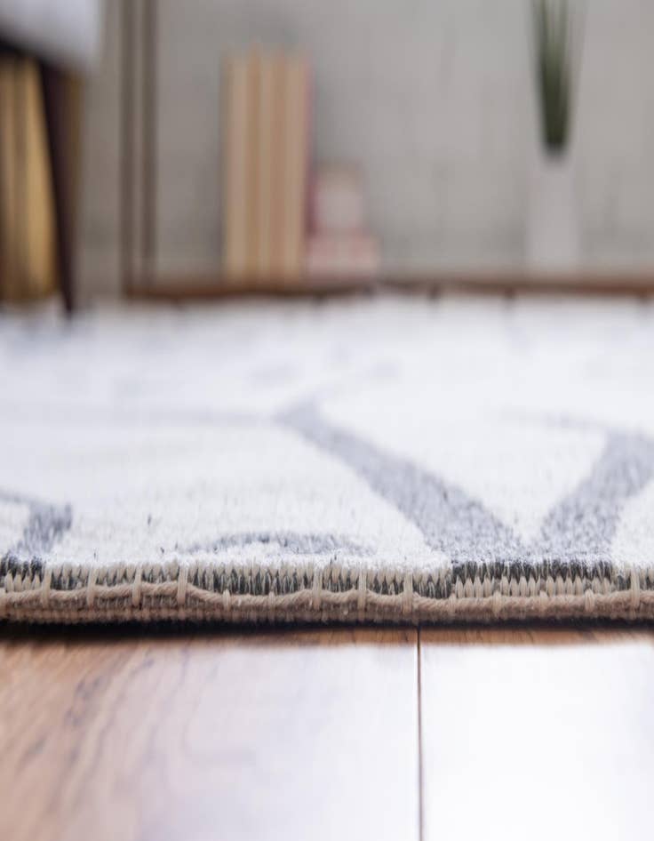 Detail image of 2' x 7' 10 Georgia Runner Rug