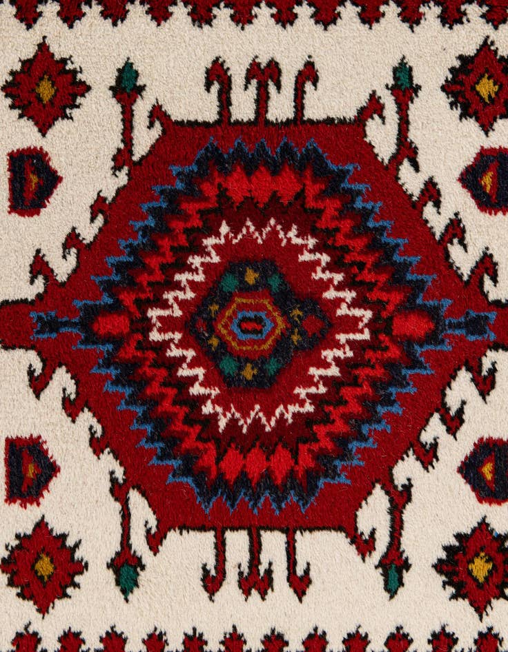 Detail image of  2' 10 x 11'  Hand Knotted Gharajeh Wool Runner Rug