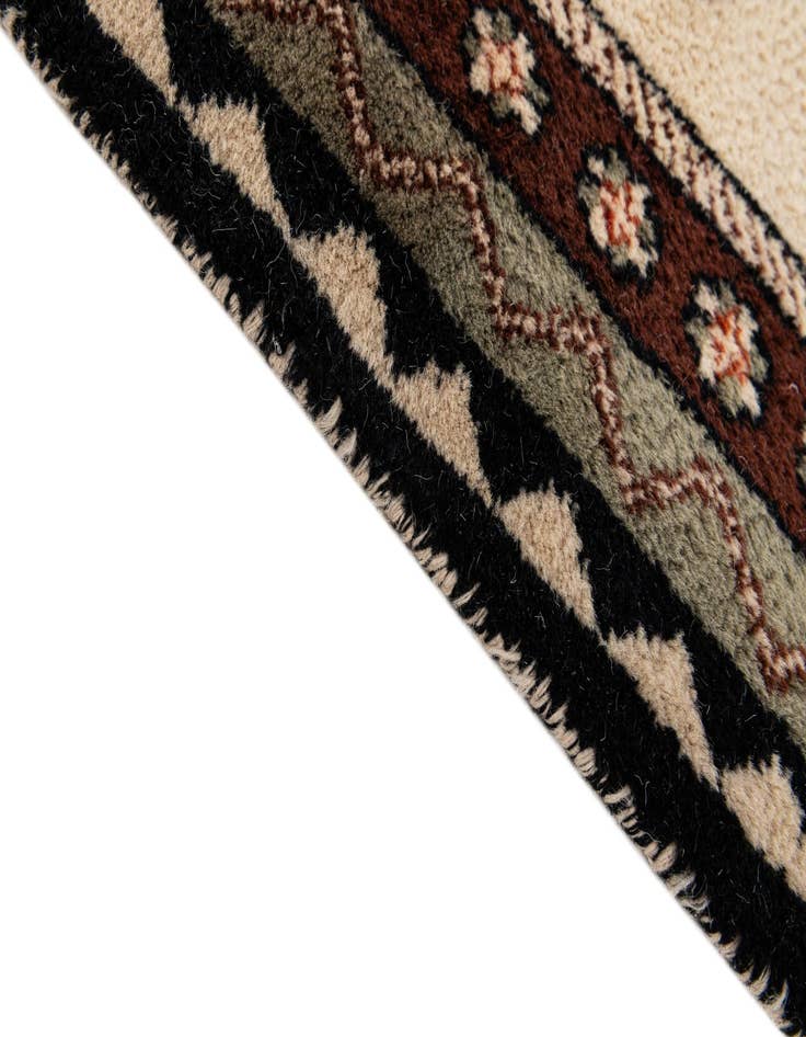 Detail image of  3' 1 x 5' 11  Hand Knotted Hamedan Wool Runner Rug