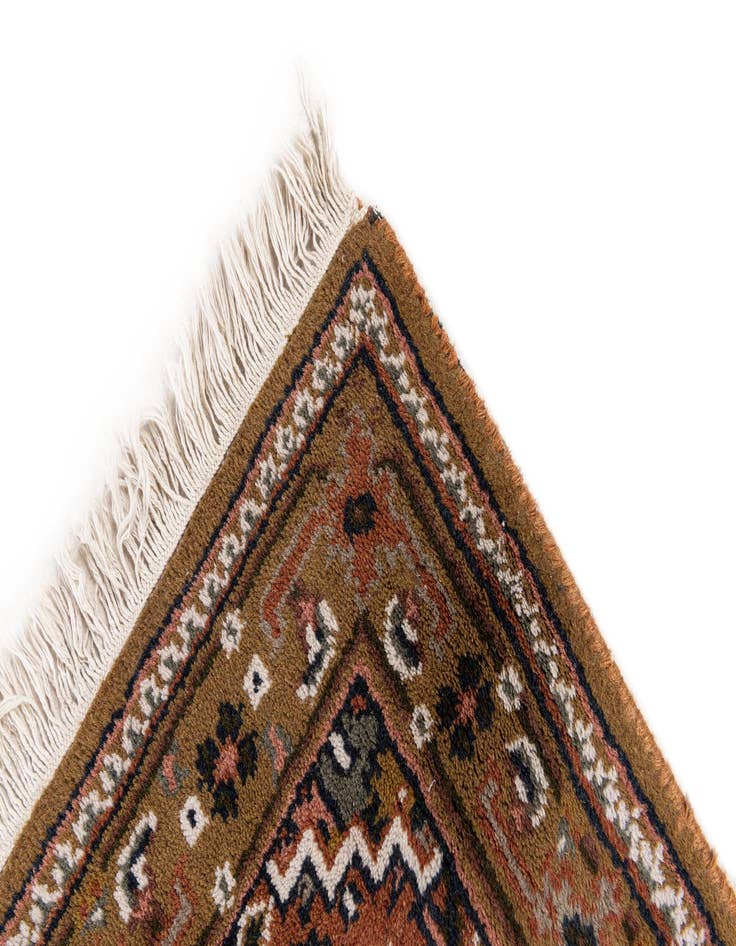 Detail image of  2' 4 x 4' 10  Hand Knotted Hamedan Wool Runner Rug