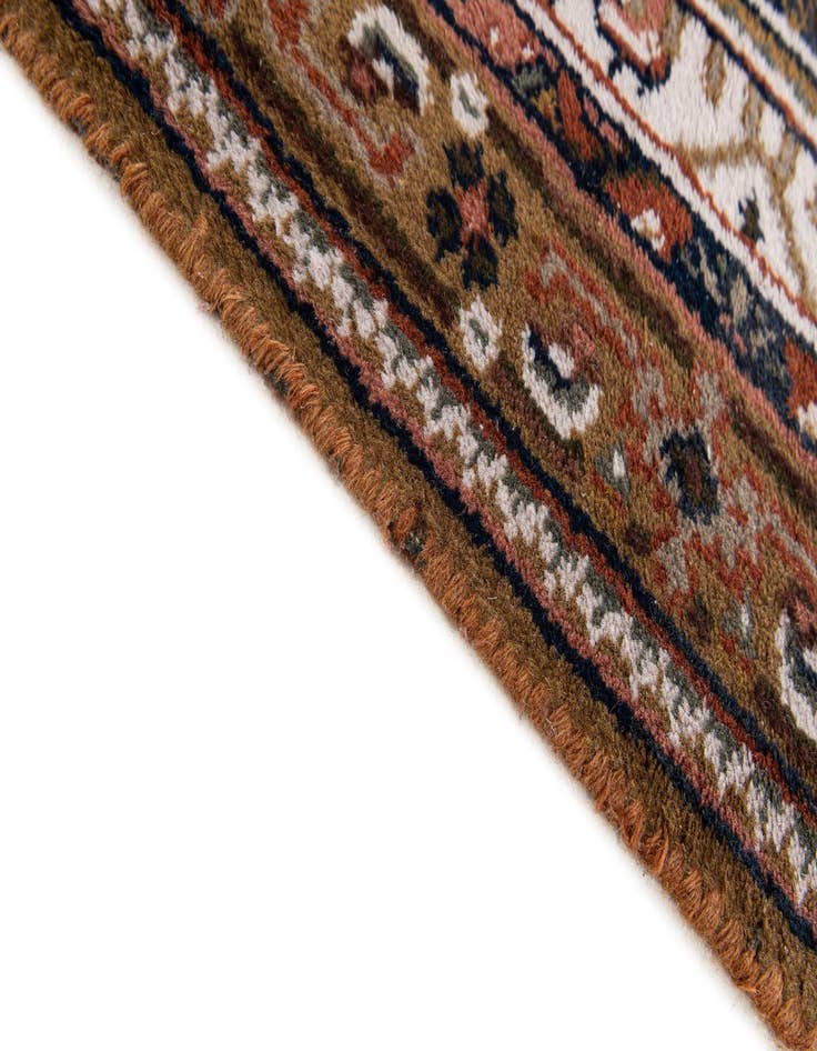 Detail image of  2' 4 x 4' 10  Hand Knotted Hamedan Wool Runner Rug