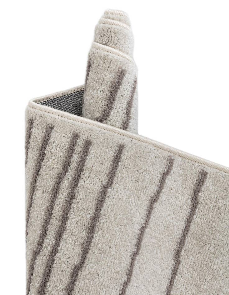 Detail image of  2' 7 x 10' Hanahan Runner Rug