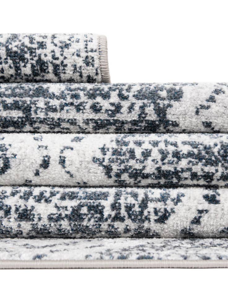 Detail image of  2' x 4' Kamala Washable Runner Rug