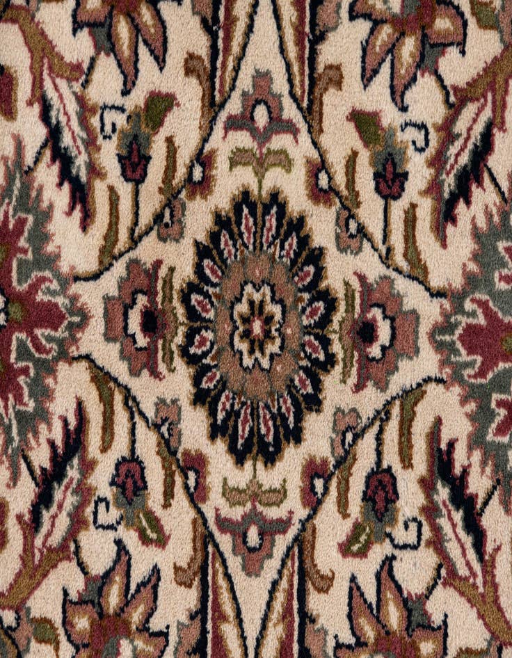 Detail image of  2' 8 x 11' 7  Hand Knotted Kashan Oriental Wool Runner Rug