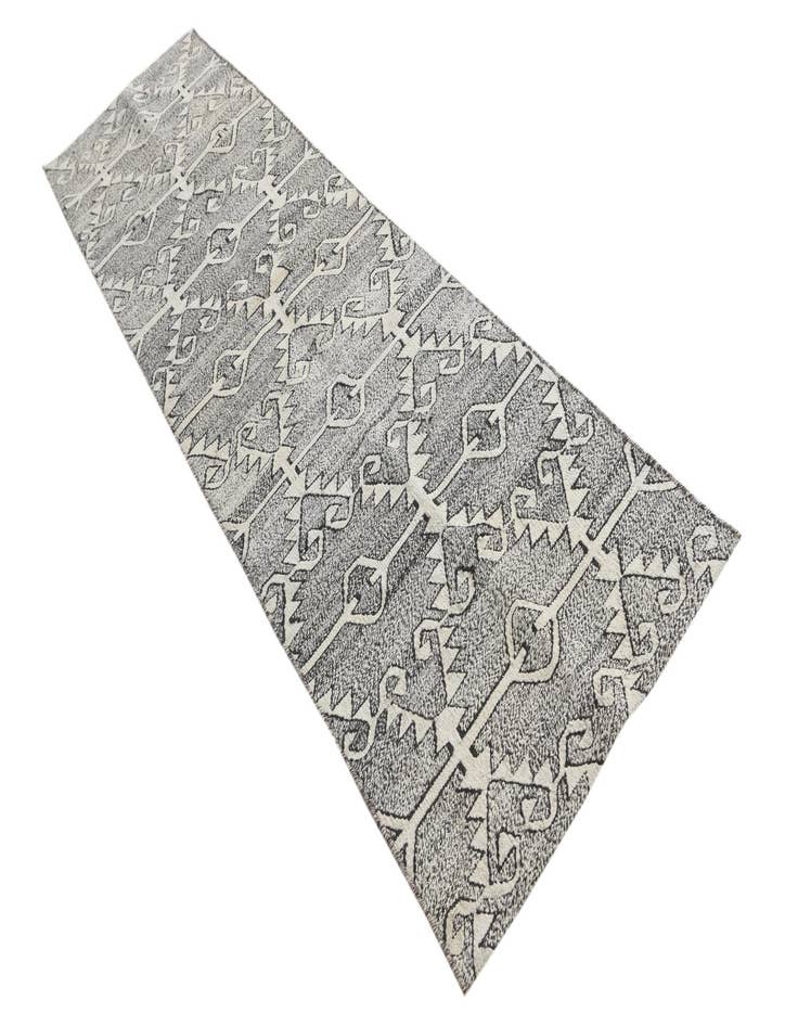 Detail image of  2' 6 x 9' 4  Hand Woven Kilim Modern Wool Runner Rug