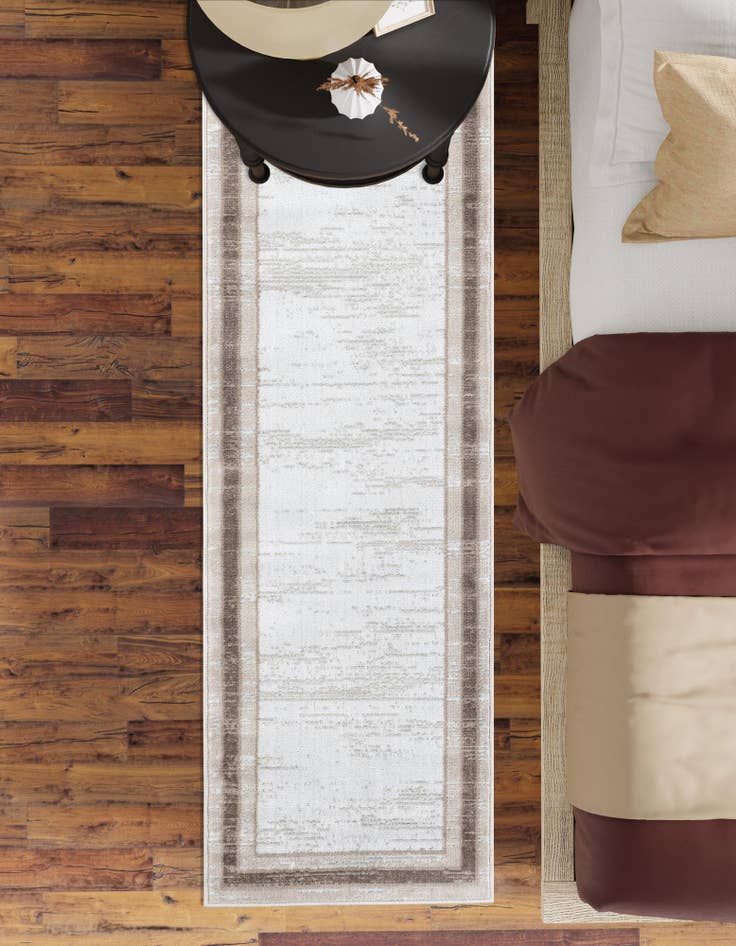 Detail image of  2' 7 x 8' Laguna Runner Rug