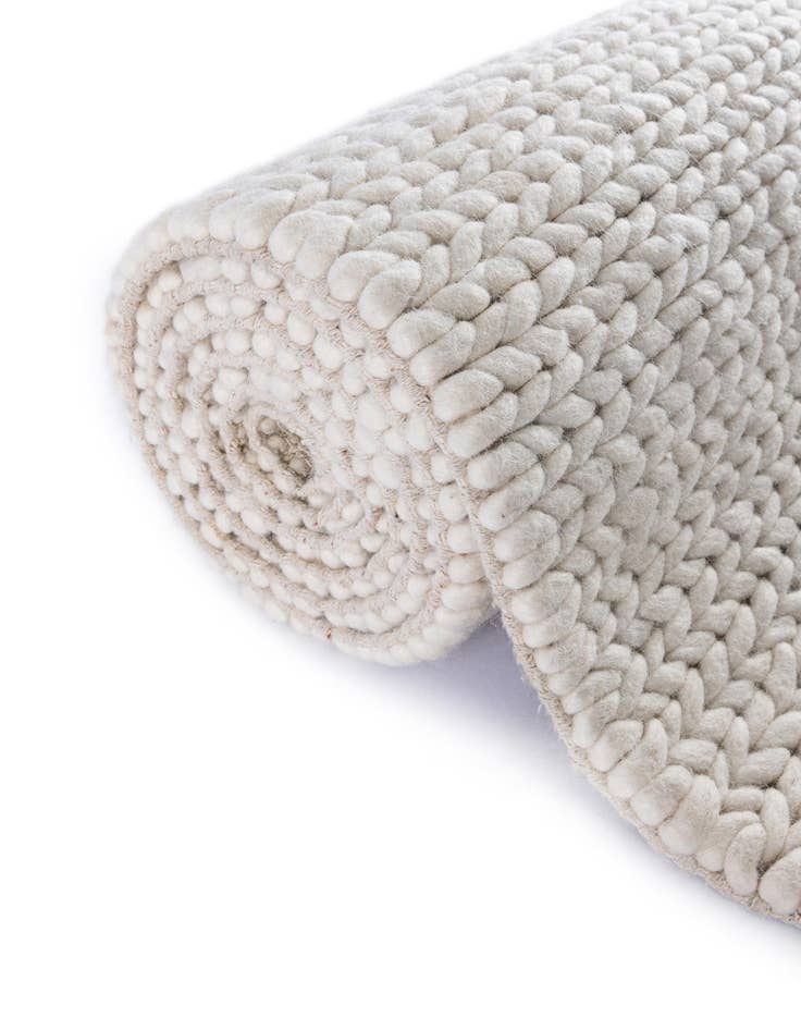 Detail image of  2' x 8'  Hand Woven Lana New Zealand Wool Runner Rug