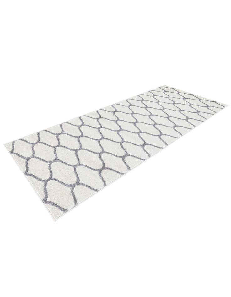 Detail image of  2' x 6' Lattice Frieze Runner Rug