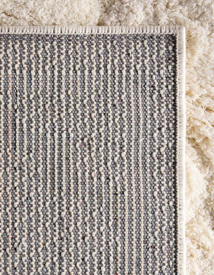 Detail image of  2' x 6' 9 Lattice Shag Runner Rug