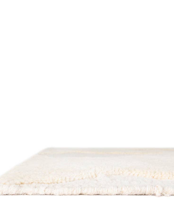 Detail image of  2' x 8'  Hand Woven Lattice Wool Runner Rug