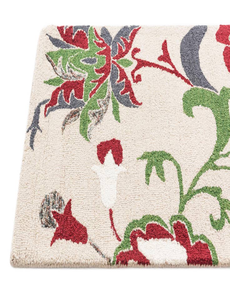 Detail image of  2' 6 x 8' Luna Runner Rug