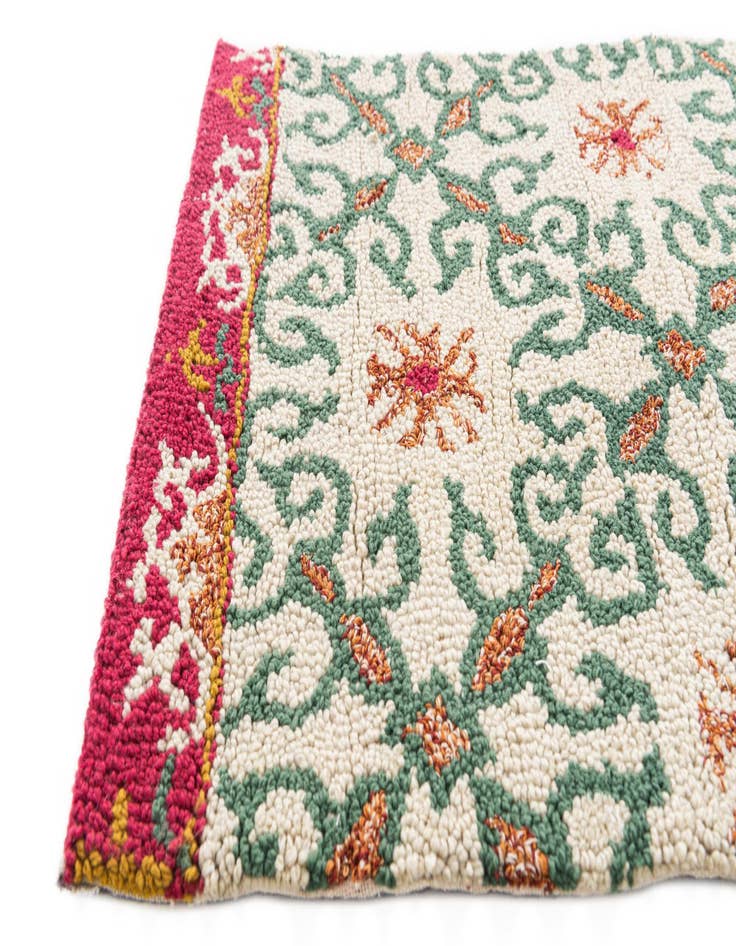Detail image of  2' 4 x 9' 10 Luna Runner Rug