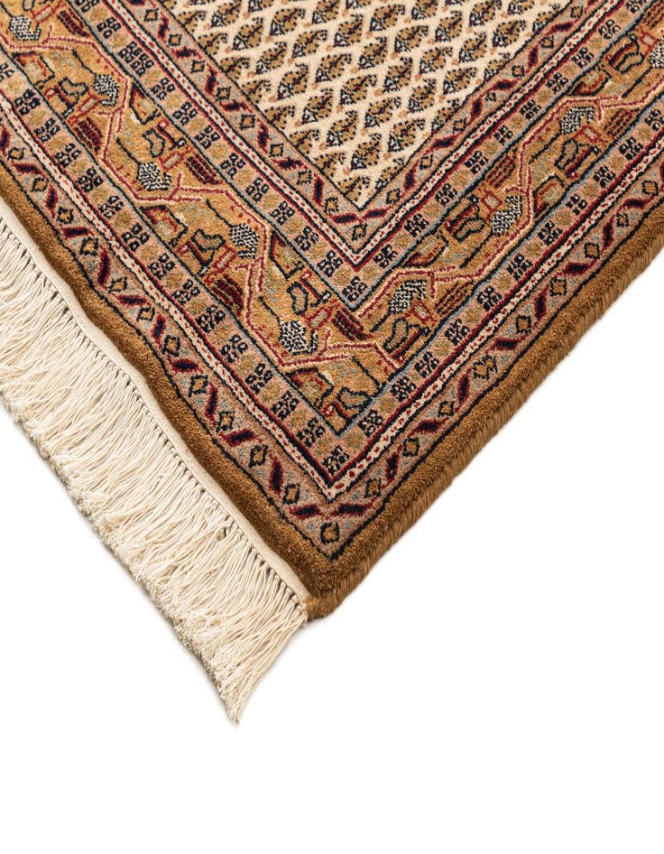 Detail image of  5' 6 x 10' 5  Hand Knotted Mir Wool Runner Rug