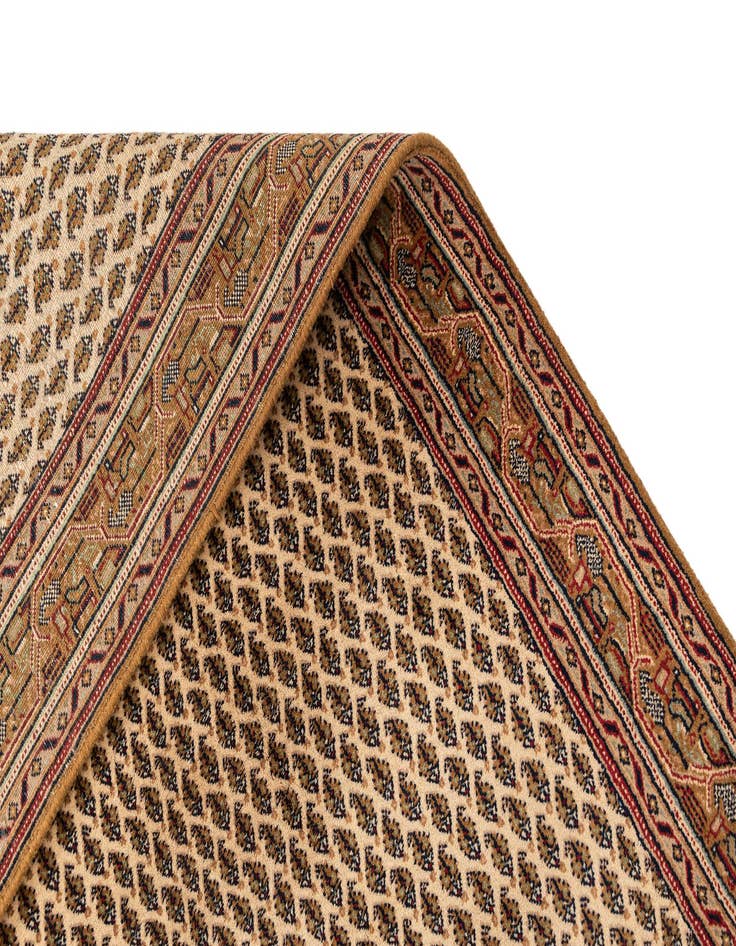 Detail image of  4' 6 x 8' 9  Hand Knotted Mir Wool Runner Rug