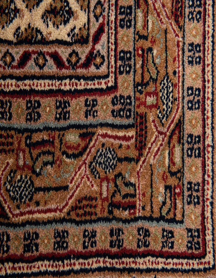 Detail image of  5' 8 x 11' 6  Hand Knotted Mir Wool Runner Rug
