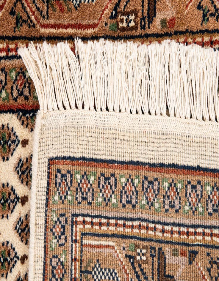 Detail image of  2' 8 x 9' 8  Hand Knotted Mir Wool Runner Rug