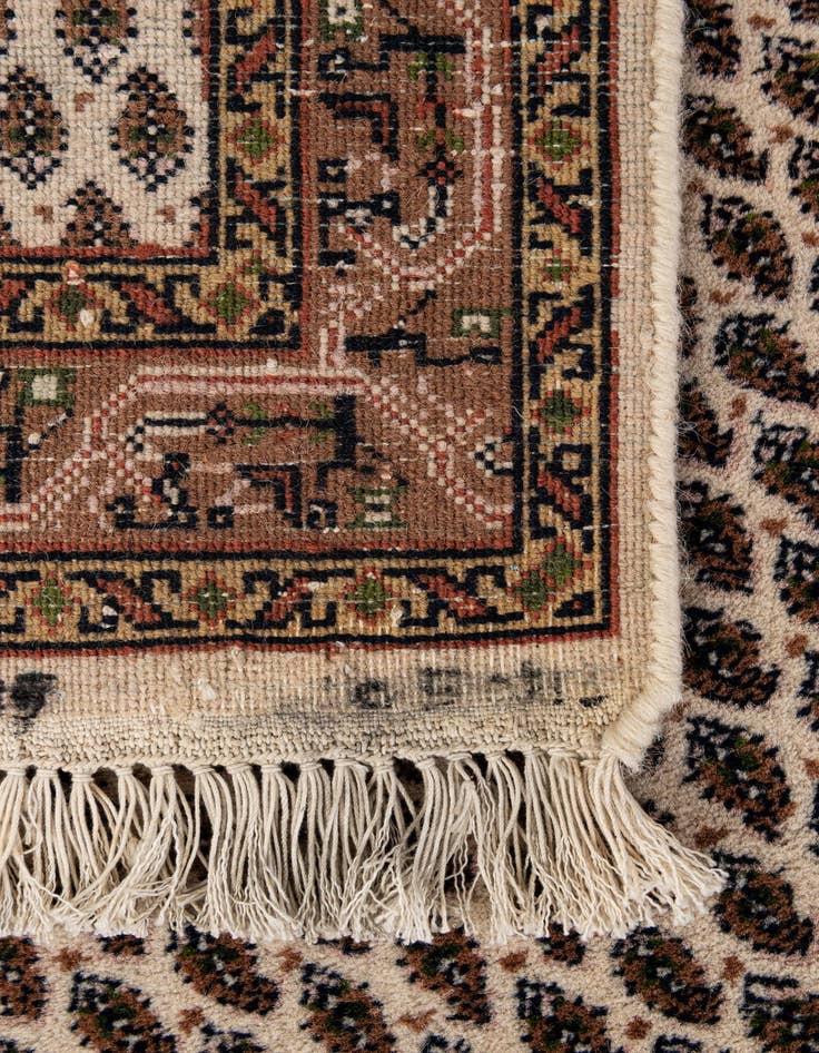 Detail image of  2' 4 x 4' 5  Hand Knotted Mir Wool Runner Rug