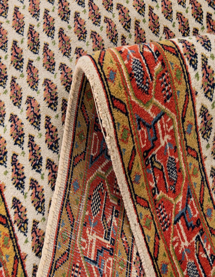 Detail image of  2' 10 x 9' 6  Hand Knotted Mir Wool Runner Rug