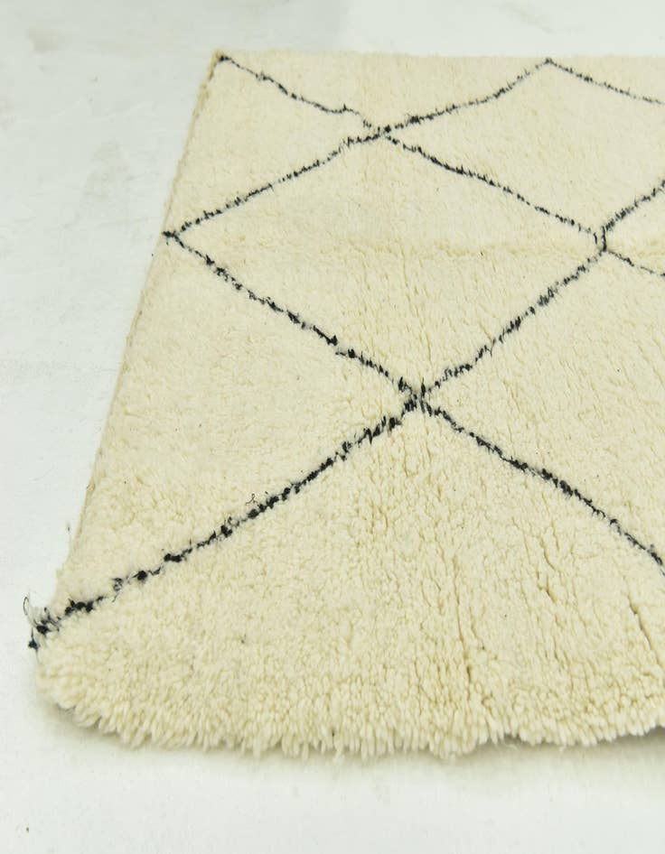 Detail image of  4' 6 x 8' 7  Hand Knotted Moroccan Wool Runner Rug