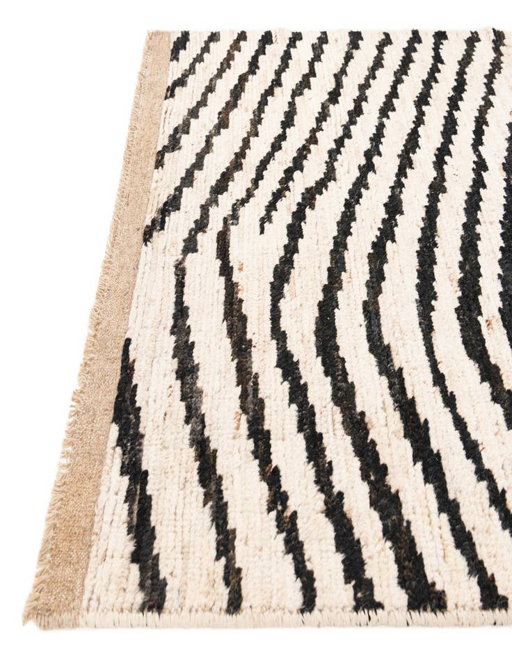 Detail image of  3' 10 x 14' 10  Hand Knotted Moroccan Wool Runner Rug