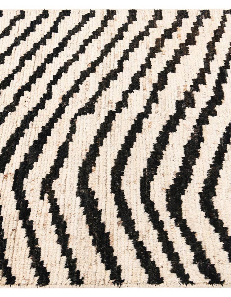 Detail image of  3' 10 x 14' 10  Hand Knotted Moroccan Wool Runner Rug